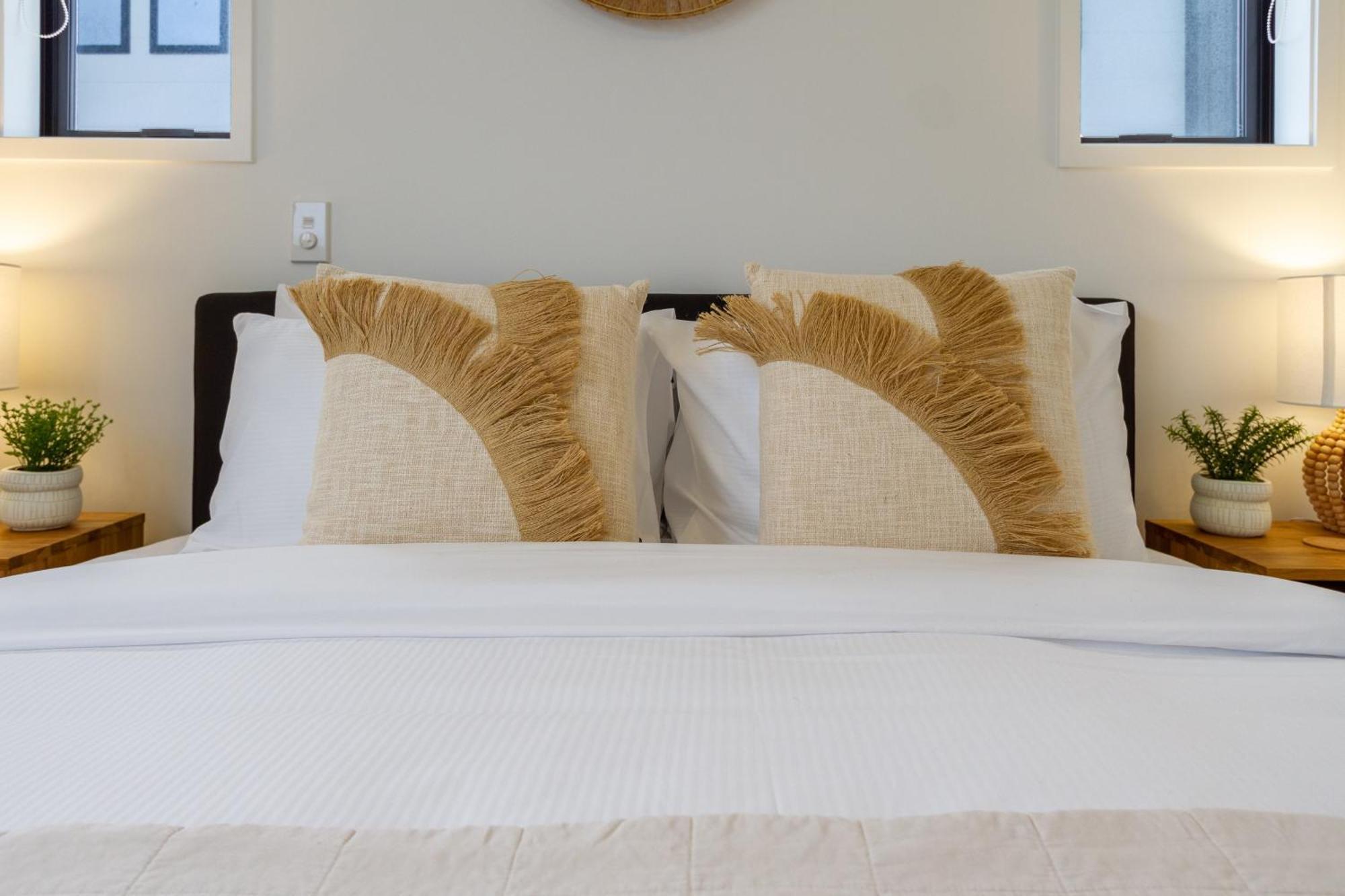 New Brighton Beach Explore - King Bed And Sofa Bed كريستتشيرش المظهر الخارجي الصورة